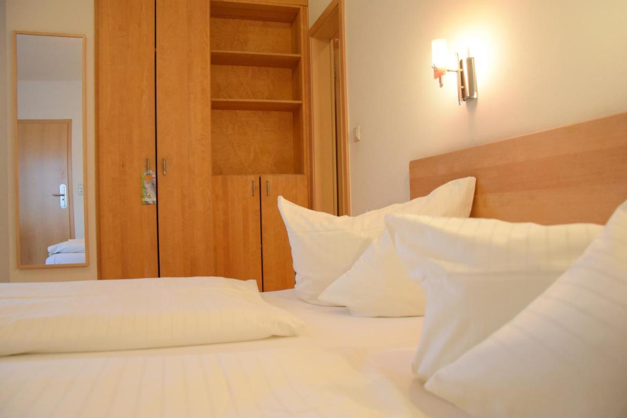 Hotel Roter Loewe Ульм Екстер'єр фото