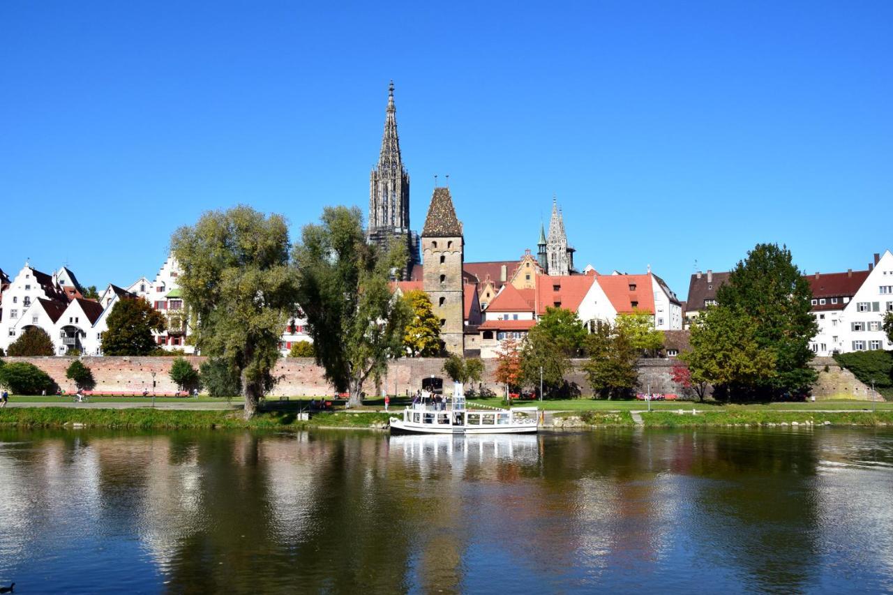 Hotel Roter Loewe Ульм Екстер'єр фото