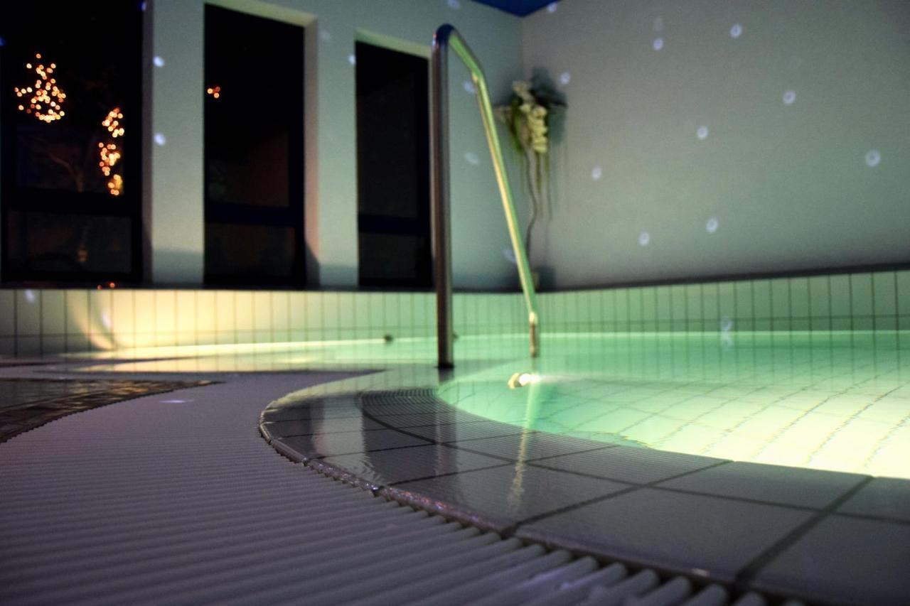 Hotel Roter Loewe Ульм Екстер'єр фото